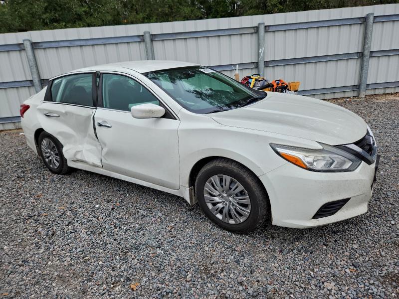 Photo 4 from auction – 2017 NISSAN ALTIMA 2.5 with VIN 1N4AL3AP2HC486514