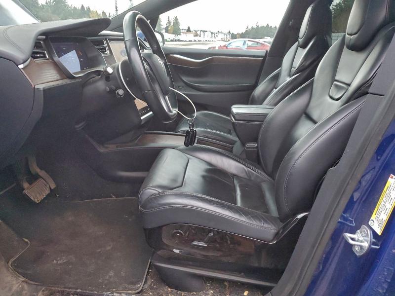 Photo 7 from auction – 2016 TESLA MODEL X with VIN 5YJXCAE23GF003007