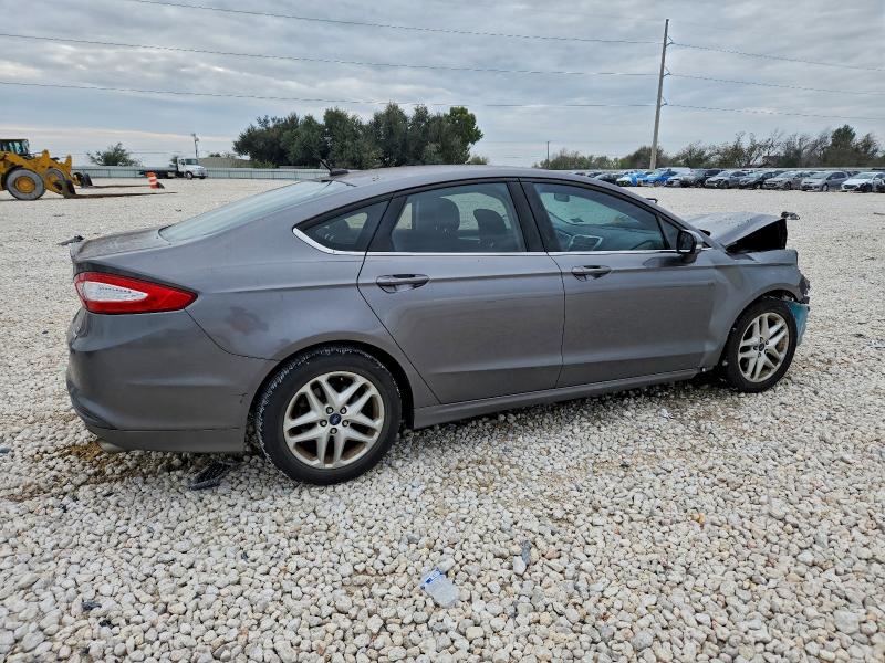 Photo 3 from auction – 2014 FORD FUSION SE with VIN 3FA6P0HD5ER286244