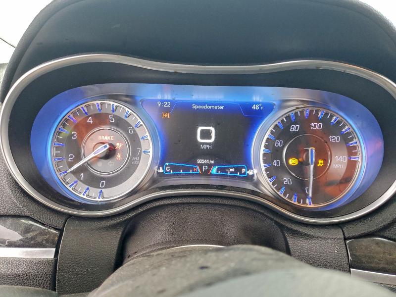 Photo 9 from auction – 2020 CHRYSLER 300 LIMITE with VIN 2C3CCAEG0LH137315