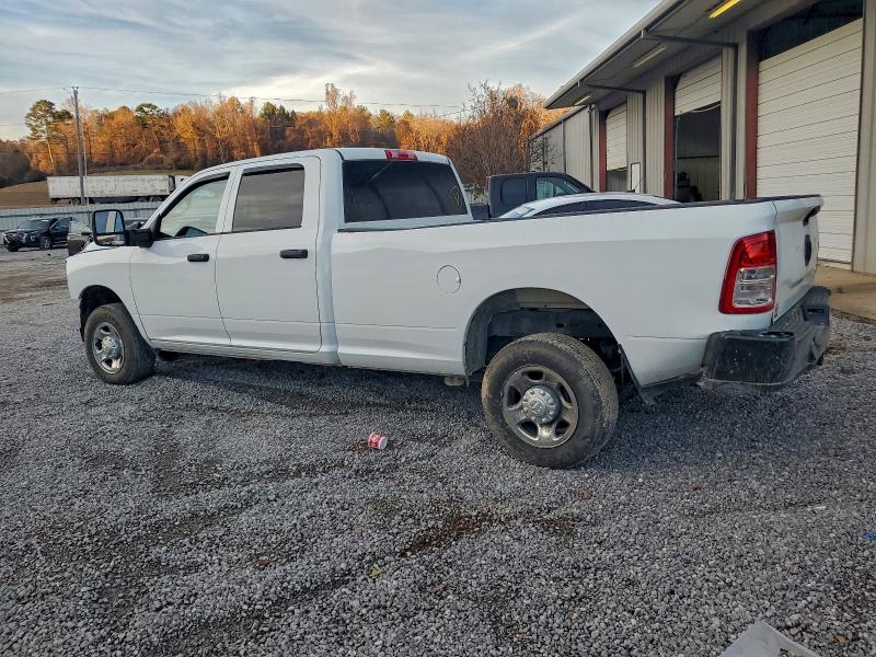 Photo 2 from auction – 2024 RAM 2500 TRADE with VIN 3C6UR4HJ1RG130381