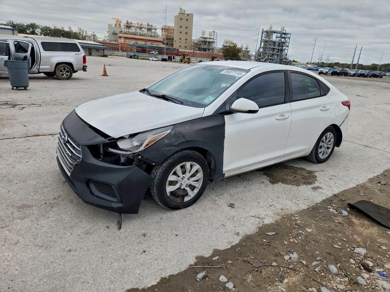HYUNDAI ACCENT SE 2019 with VIN 3KPC24A32KE065143 - Photo from auction