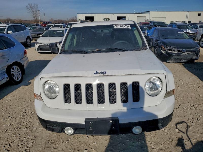 Photo 5 from auction – 2015 JEEP PATRIOT SP with VIN 1C4NJRBB0FD268909