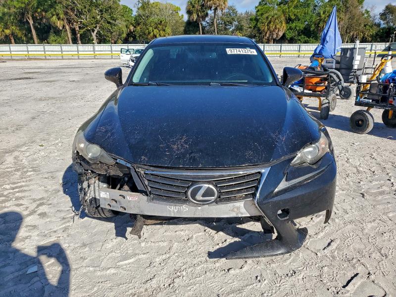 Photo 5 from auction – 2015 LEXUS IS 250 with VIN JTHBF1D21F5062381