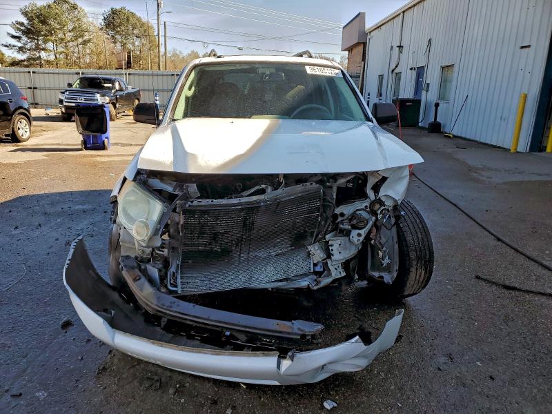 Photo 5 from auction – 2011 FORD ESCAPE XLT with VIN 1FMCU0D76BKA25870