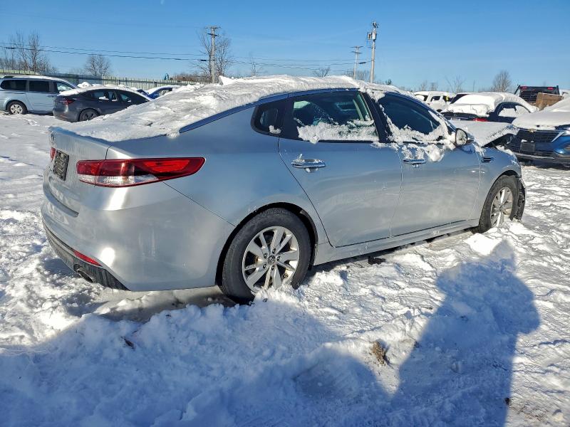 Photo 3 from auction – 2018 KIA OPTIMA LX with VIN 5XXGT4L34JG187004
