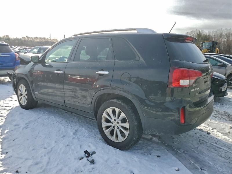 Photo 2 from auction – 2015 KIA SORENTO EX with VIN 5XYKUDA78FG620713