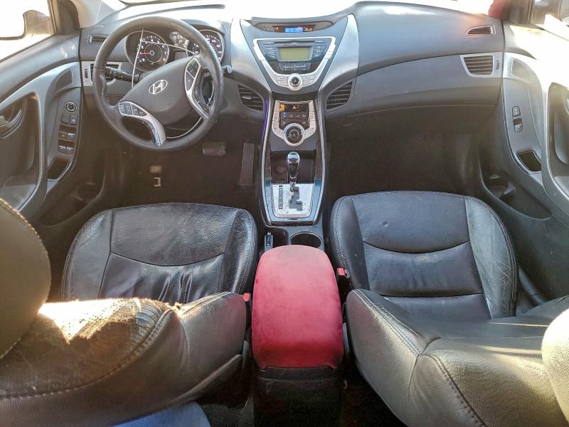 Photo 8 from auction – 2012 HYUNDAI ELANTRA GL with VIN 5NPDH4AE7CH136998