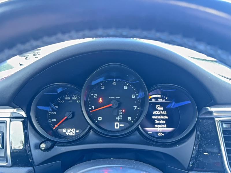 Photo 8 from auction – 2017 PORSCHE MACAN with VIN WP1AA2A59HLB80420