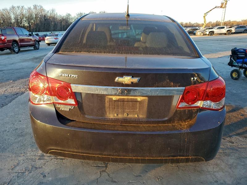 Photo 6 from auction – 2014 CHEVROLET CRUZE LT with VIN 1G1PC5SB4E7389329