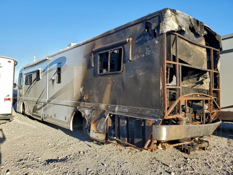 Photo 3 from auction – 2000 SPTN MOTOR HOME with VIN 4VZBN2495YC034717
