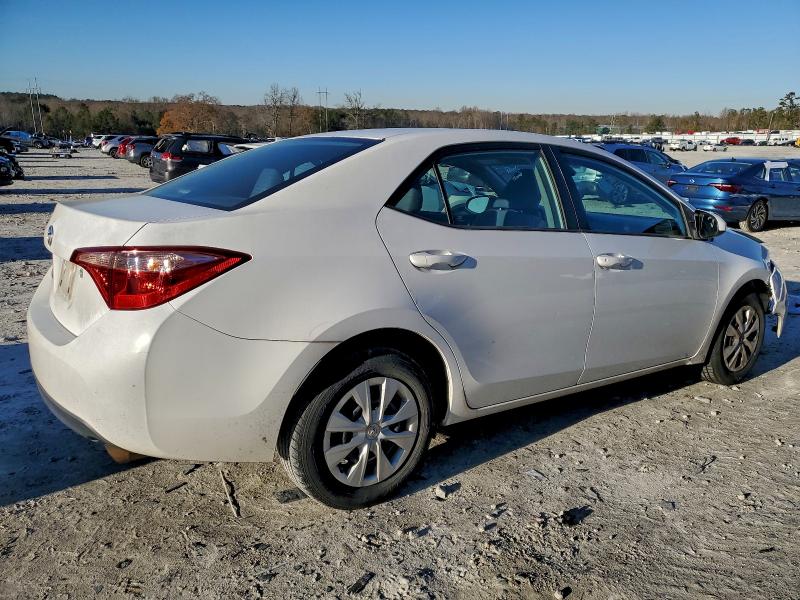 Photo 3 from auction – 2018 TOYOTA COROLLA L with VIN 2T1BURHEXJC054706
