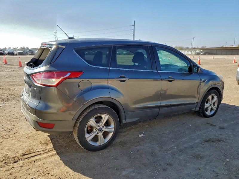 Photo 3 from auction – 2015 FORD ESCAPE SE with VIN 1FMCU0GX1FUC60652