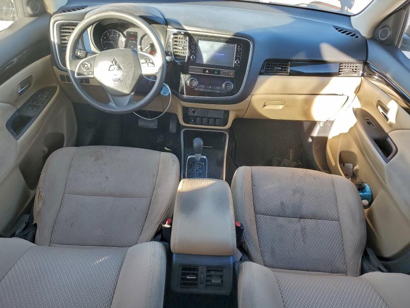 Photo 8 from auction – 2019 MITSUBISHI OUTLANDER with VIN JA4AD2A39KZ022410