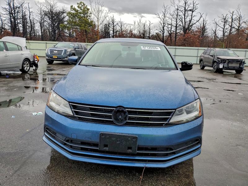 Photo 5 from auction – 2017 VOLKSWAGEN JETTA with VIN 3VW2B7AJ7HM297776