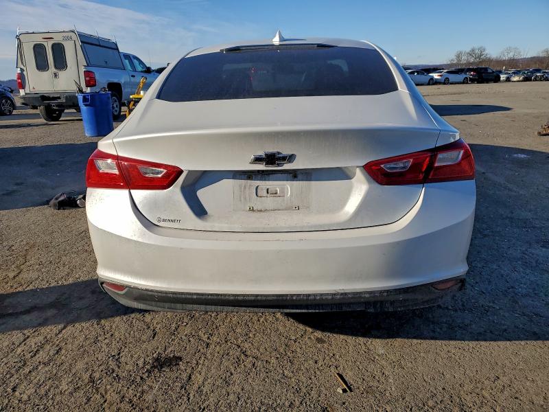 Photo 6 from auction – 2016 CHEVROLET MALIBU LT with VIN 1G1ZE5ST9GF221920