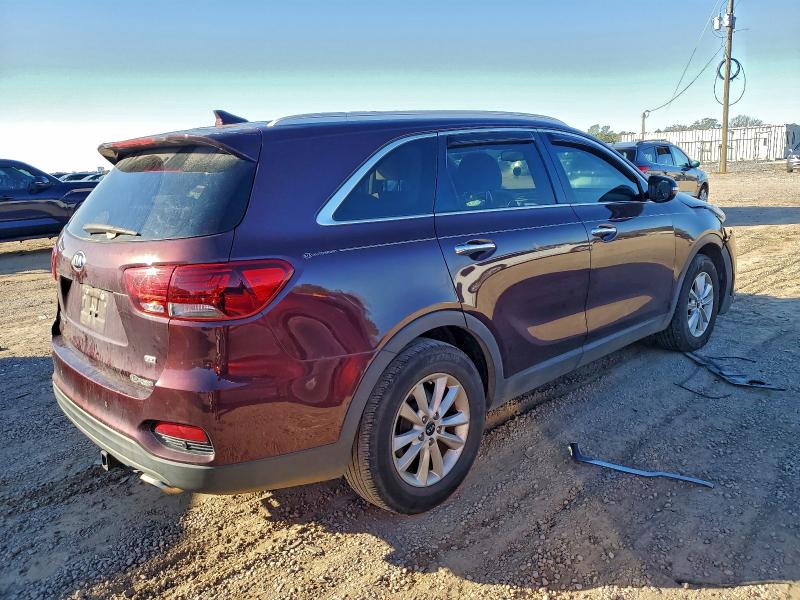 Photo 3 from auction – 2019 KIA SORENTO with VIN 5XYPG4A38KG524455
