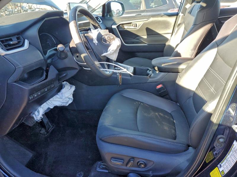 Photo 7 from auction – 2024 TOYOTA RAV4 XLE P with VIN 2T3B6RFV6RW075907
