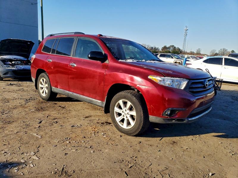 Photo 4 from auction – 2012 TOYOTA HIGHLANDER with VIN 5TDBK3EH5CS131588