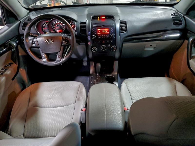 Photo 8 from auction – 2011 KIA SORENTO BA with VIN 5XYKTDA2XBG118058