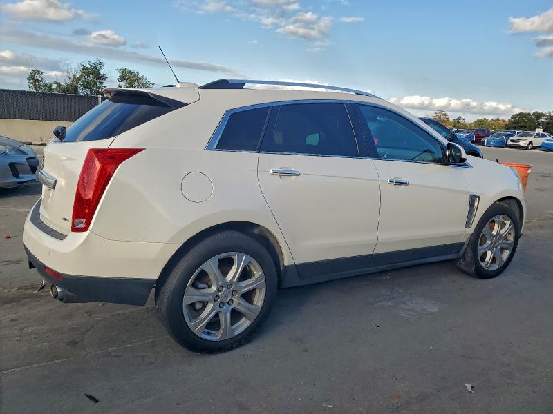 Photo 3 from auction – 2015 CADILLAC SRX PERFOR with VIN 3GYFNCE31FS556930