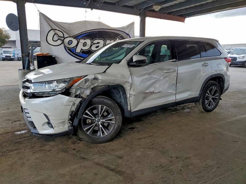 TOYOTA HIGHLANDER 2019 with VIN 5TDZZRFH5KS321644 - Photo from auction
