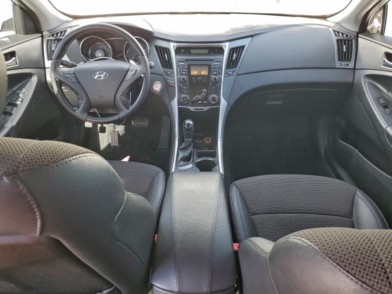 Photo 8 from auction – 2011 HYUNDAI SONATA SE with VIN 5NPEC4AC9BH244832