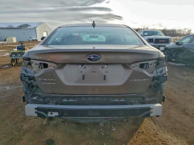 Photo 6 from auction – 2022 SUBARU LEGACY LIM with VIN 4S3BWAN63N3027452