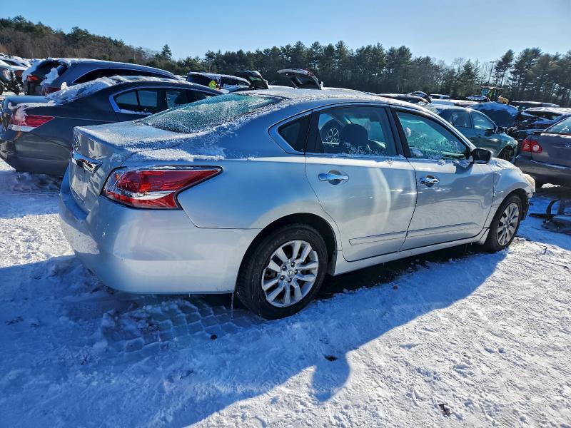 Photo 3 from auction – 2015 NISSAN ALTIMA 2.5 with VIN 1N4AL3AP2FN402077