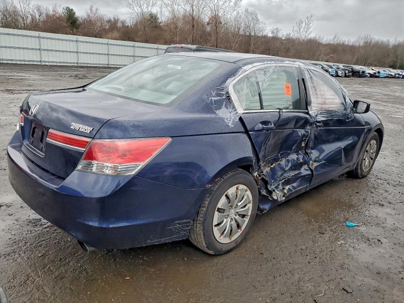 Photo 3 from auction – 2011 HONDA ACCORD LX with VIN 1HGCP2F32BA072810