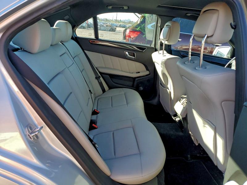 Photo 10 from auction – 2012 MERCEDES-BENZ E 350 with VIN WDDHF5KB2CA534960