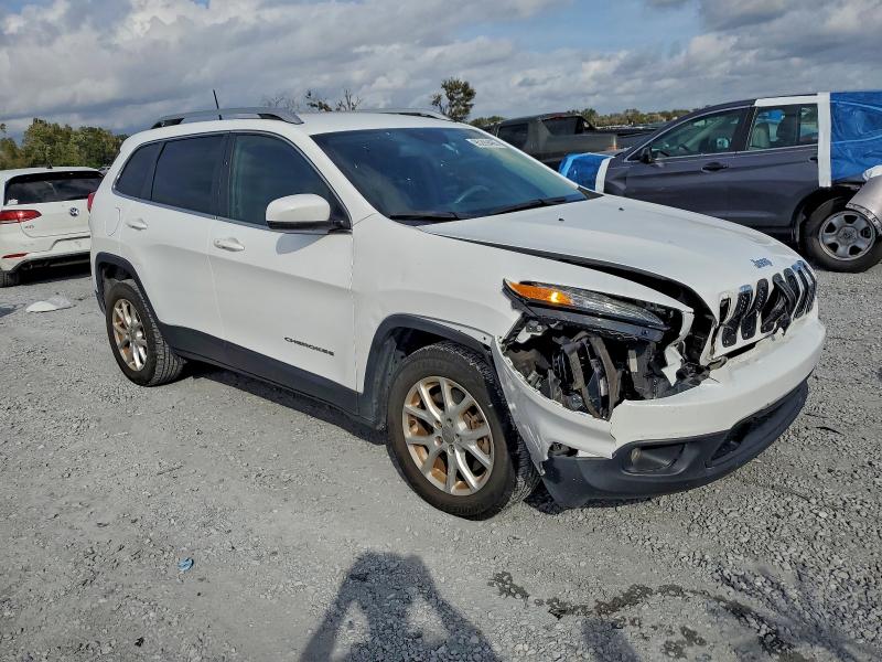 Photo 4 from auction – 2018 JEEP CHEROKEE L with VIN 1C4PJLLB2JD512010
