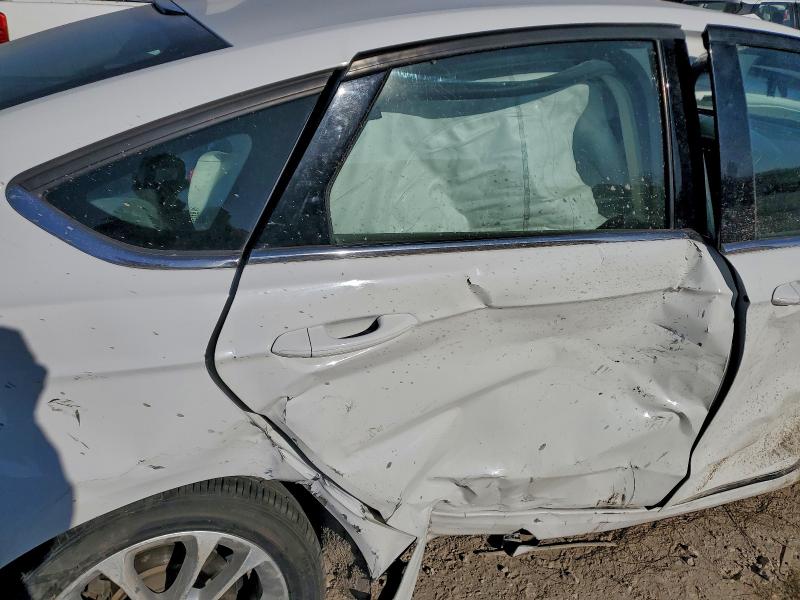 Photo 10 from auction – 2019 FORD FUSION with VIN 3FA6P0LU3KR224943