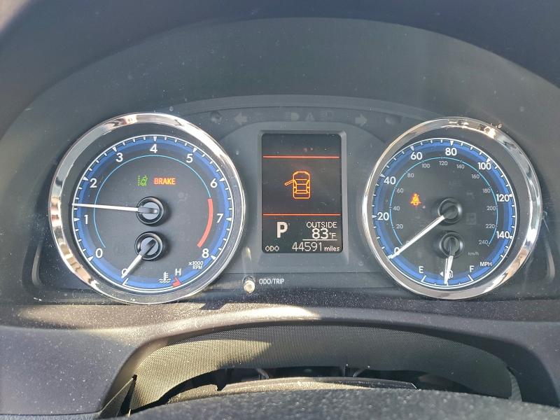 Photo 9 from auction – 2018 TOYOTA COROLLA L with VIN 5YFBURHE0JP777030