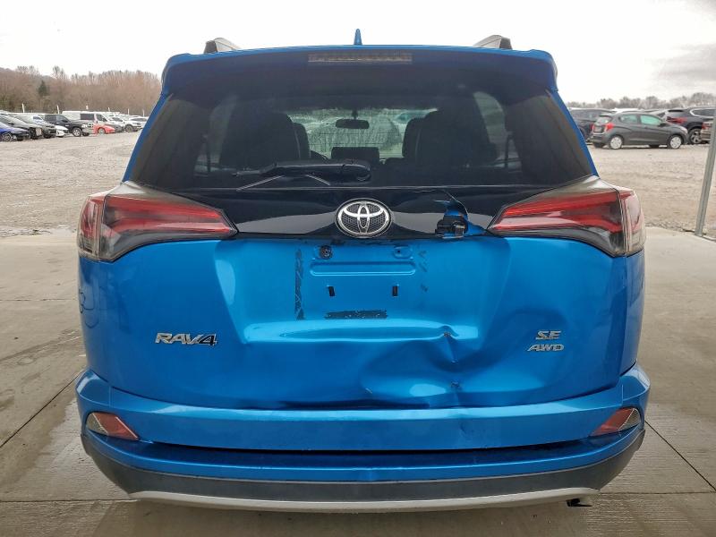 Photo 6 from auction – 2016 TOYOTA RAV4 SE with VIN JTMJFREV2GD178765