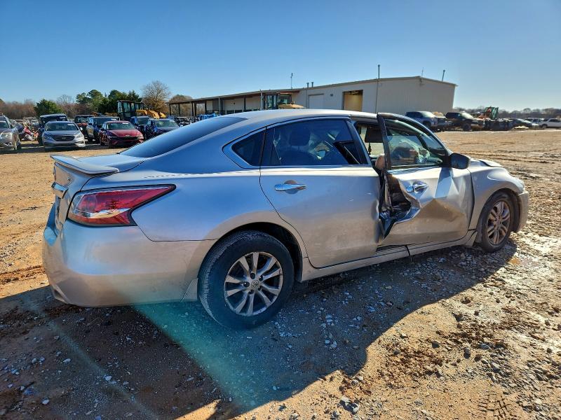 Photo 3 from auction – 2014 NISSAN ALTIMA 2.5 with VIN 1N4AL3AP3EC426821