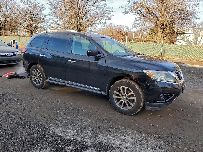 Photo 4 from auction – 2013 NISSAN PATHFINDER with VIN 5N1AR2MM1DC636655