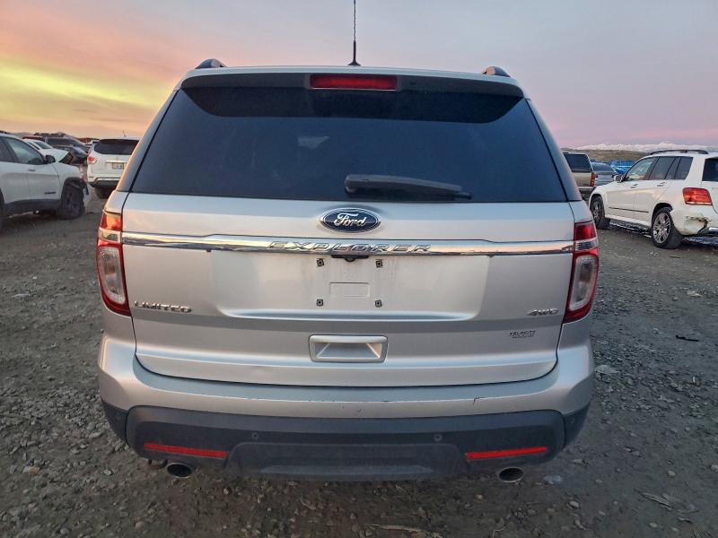 Photo 6 from auction – 2014 FORD EXPLORER L with VIN 1FM5K8F84EGA23819