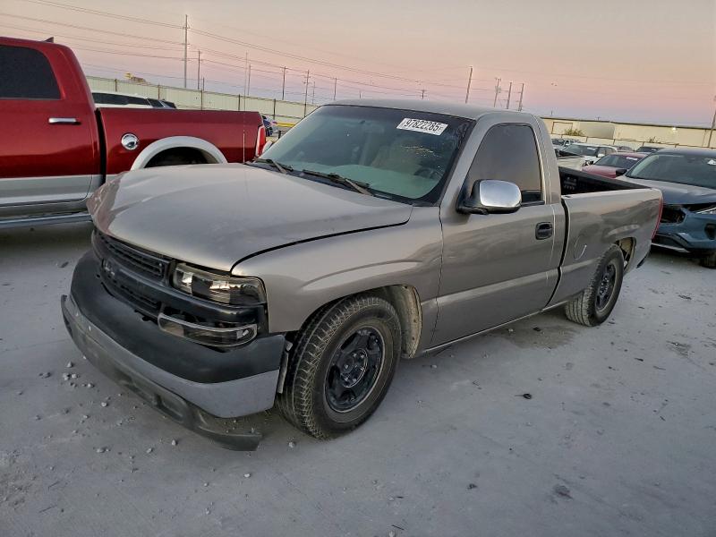 CHEVROLET SILVERADO 2002 with VIN 1GCEC14W42Z241804 - Photo from auction