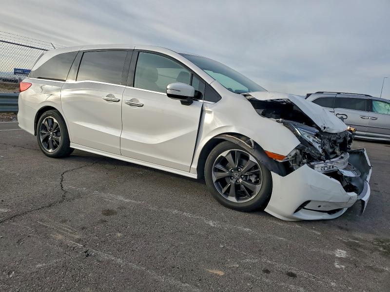 Photo 4 from auction – 2023 HONDA ODYSSEY with VIN 5FNRL6H94PB075705