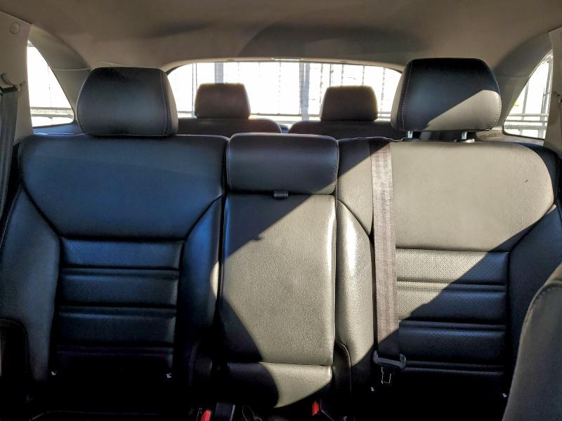 Photo 10 from auction – 2017 KIA SORENTO EX with VIN 5XYPHDA54HG231868