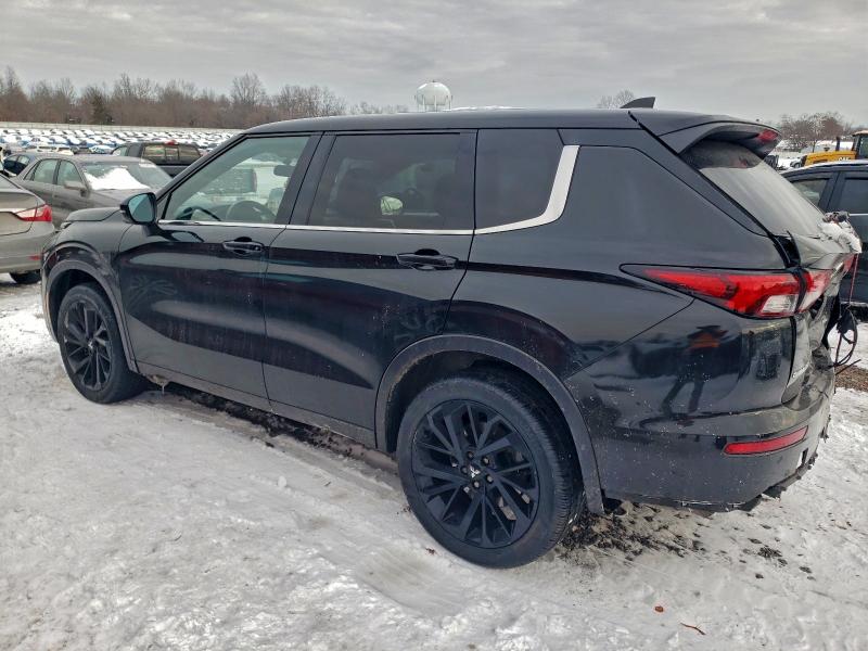 Photo 2 from auction – 2024 MITSUBISHI OUTLANDER with VIN JA4J4VA89RZ023385