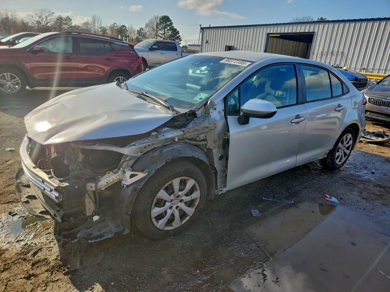 TOYOTA COROLLA LE 2022 with VIN 5YFEPMAE1NP292242 - Photo from auction