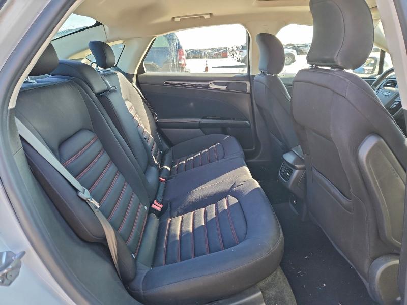 Photo 10 from auction – 2016 FORD FUSION SE with VIN 3FA6P0H92GR352926