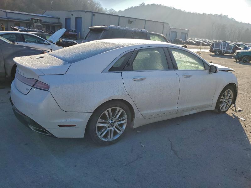 Photo 3 from auction – 2016 LINCOLN MKZ with VIN 3LN6L2GK2GR614932