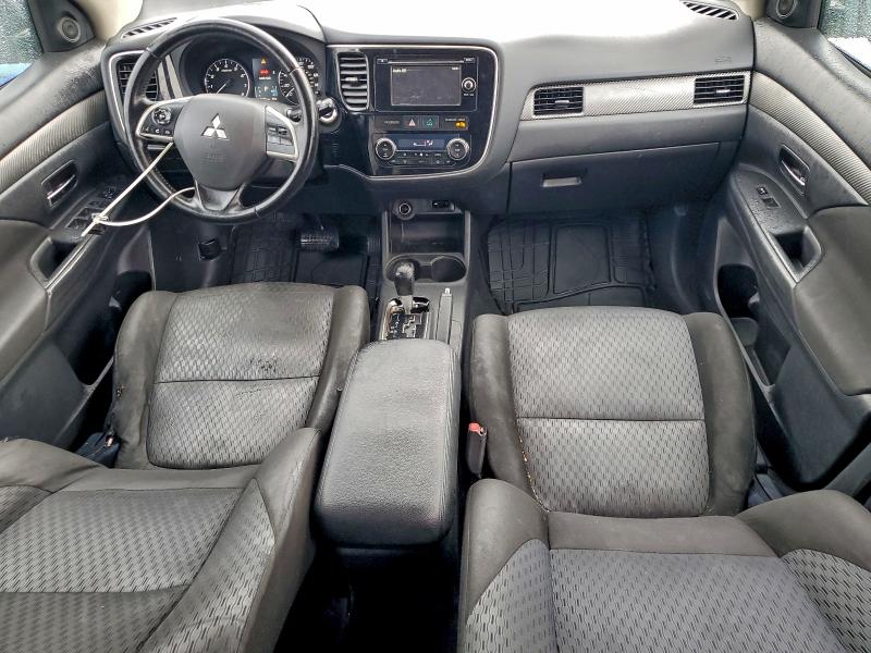 Photo 8 from auction – 2014 MITSUBISHI OUTLANDER with VIN JA4AD3A32EZ009587