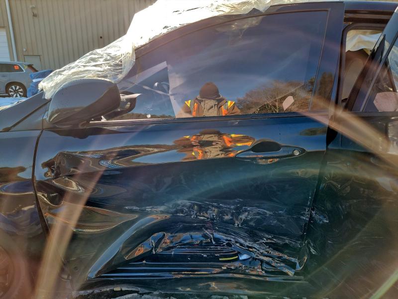 Photo 7 from auction – 2014 HYUNDAI ACCENT GLS with VIN KMHCT4AE0EU744506
