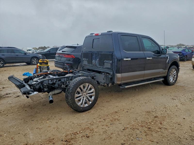 Photo 3 from auction – 2021 FORD F150 SUPER with VIN 1FTFW1CD1MFA91554