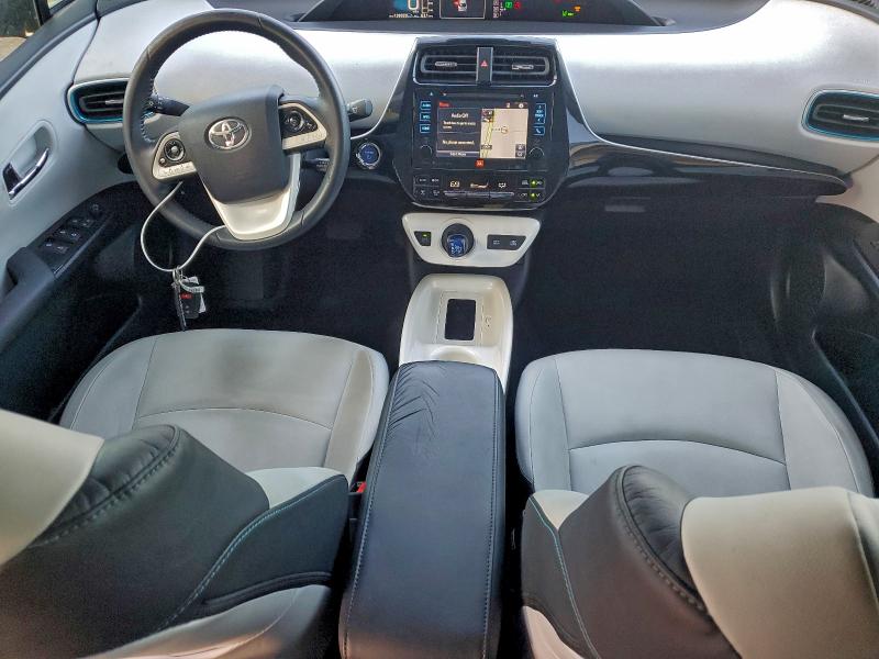 Photo 8 from auction – 2017 TOYOTA PRIUS with VIN JTDKARFUXH3044764