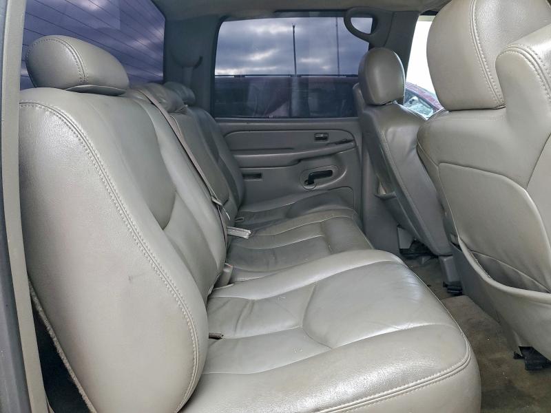 Photo 10 from auction – 2004 CHEVROLET SILVERADO with VIN 1GCHK23U74F147247